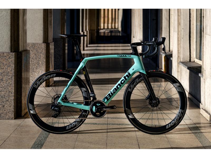 BIANCHI OLTRE XR4 DISC - SRAM FORCE AXS