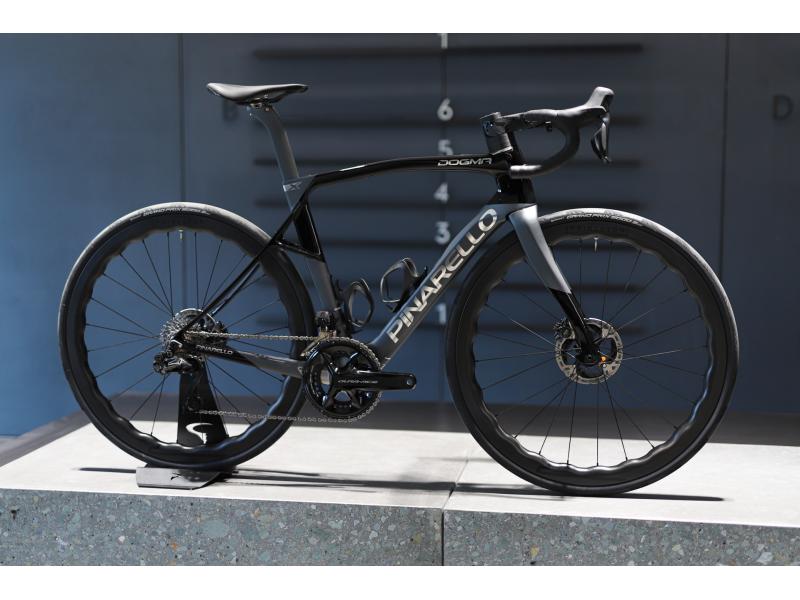 PINARELLO DOGMA X DISC XOLAR BLACK DURA ACE Di2
